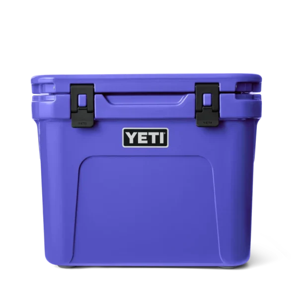 Yeti Roadie 32 Wheeled Cooler - UltraMarine Violet | Berings